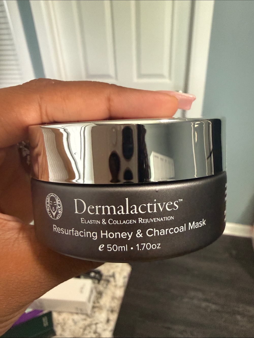 Dermalactives Resurfacing Honey & Charcoal Mask — Black